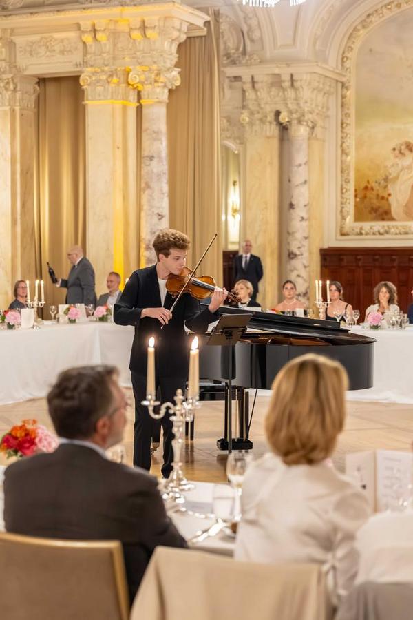 [Translate to Allemand:] 