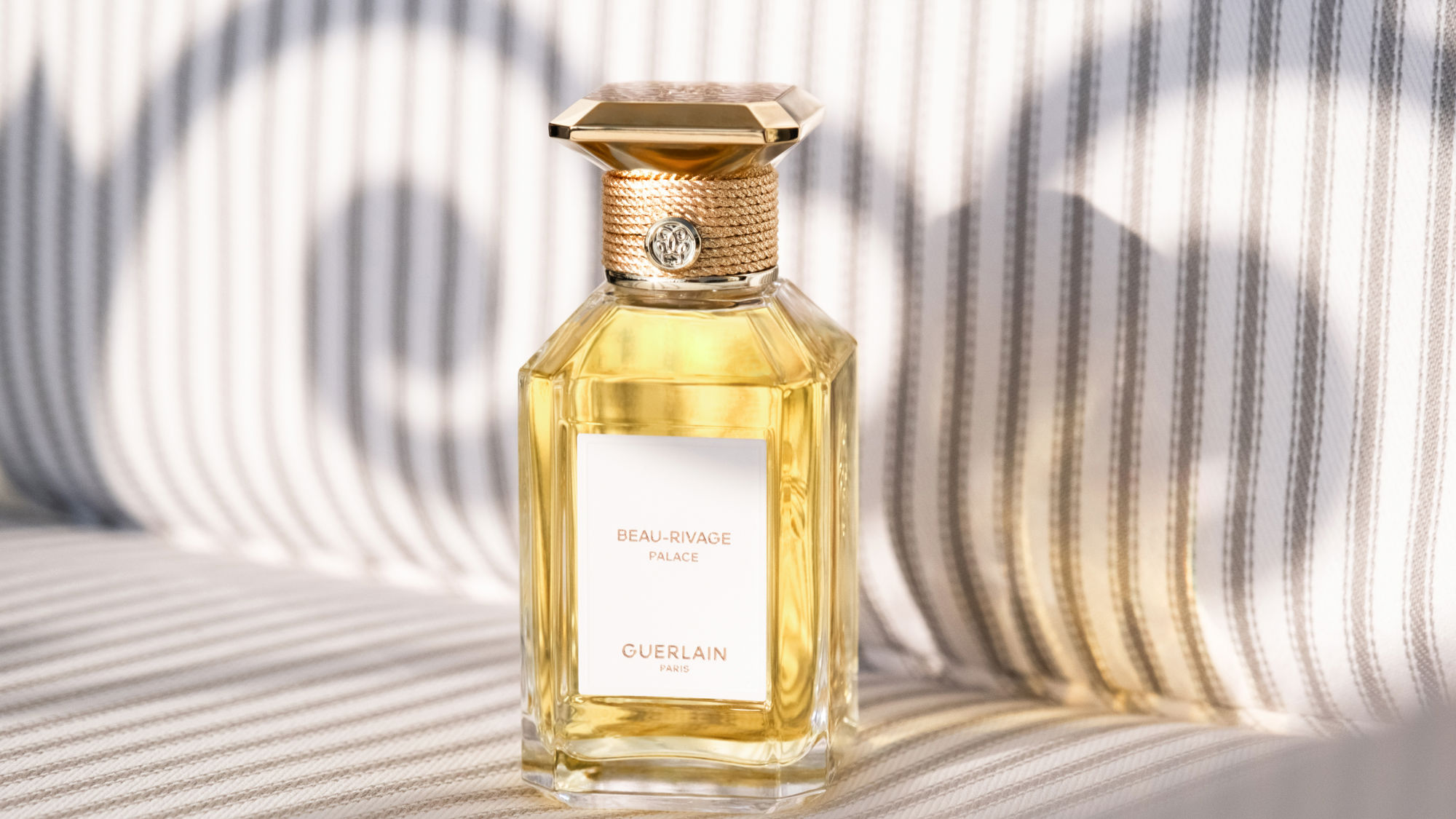 beau-rivage-palace-guerlain-parfum-02.jpg (1)