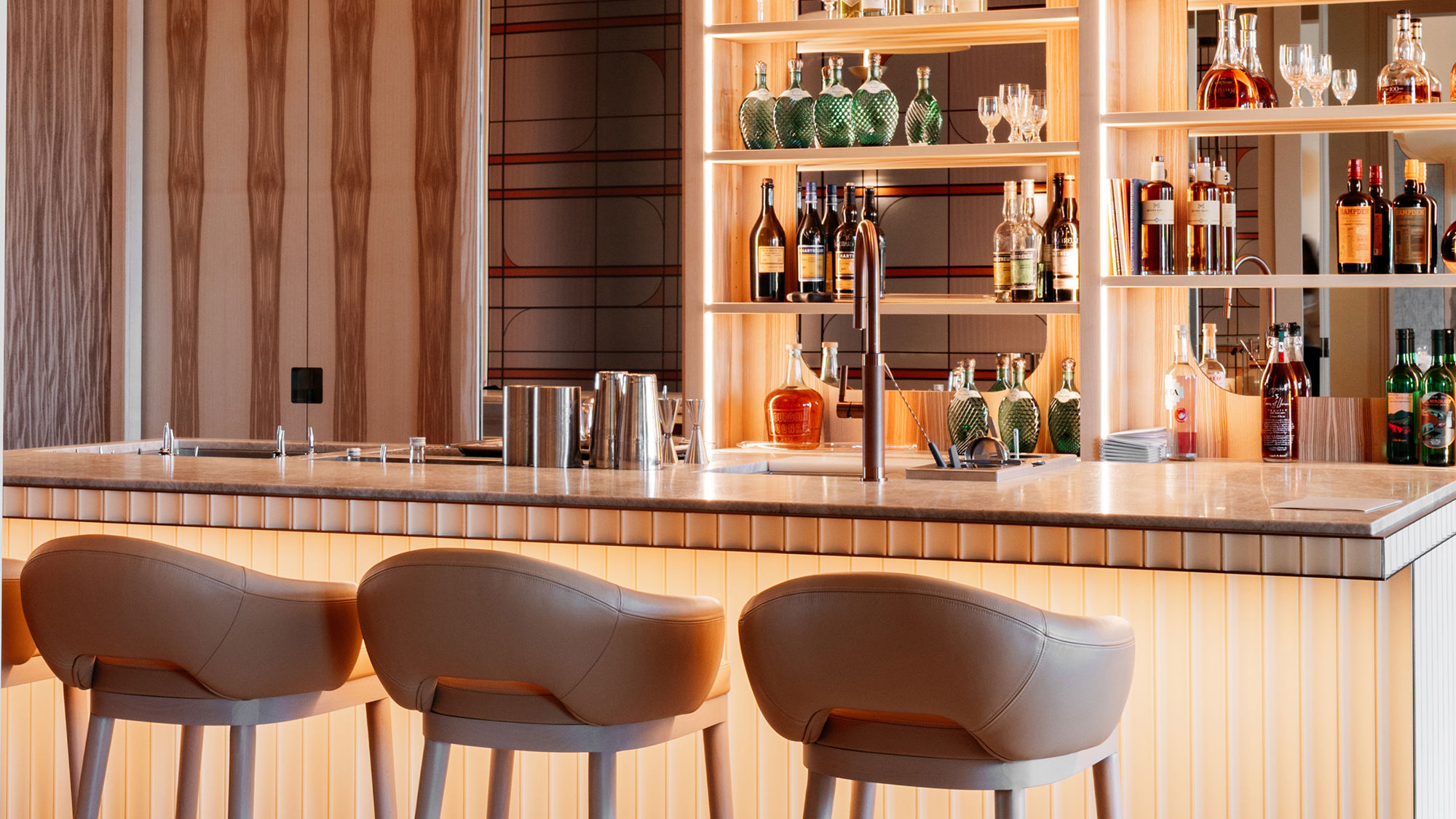 beau-rivage-palace-restaurant-pic-salle-01.jpg