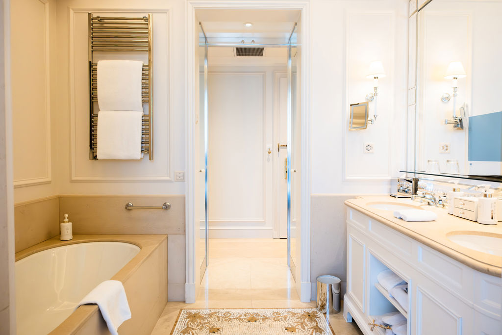 Bathroom of the Superior Partial Lake and Alps View Room at Beau-Rivage Palace in Lausanne