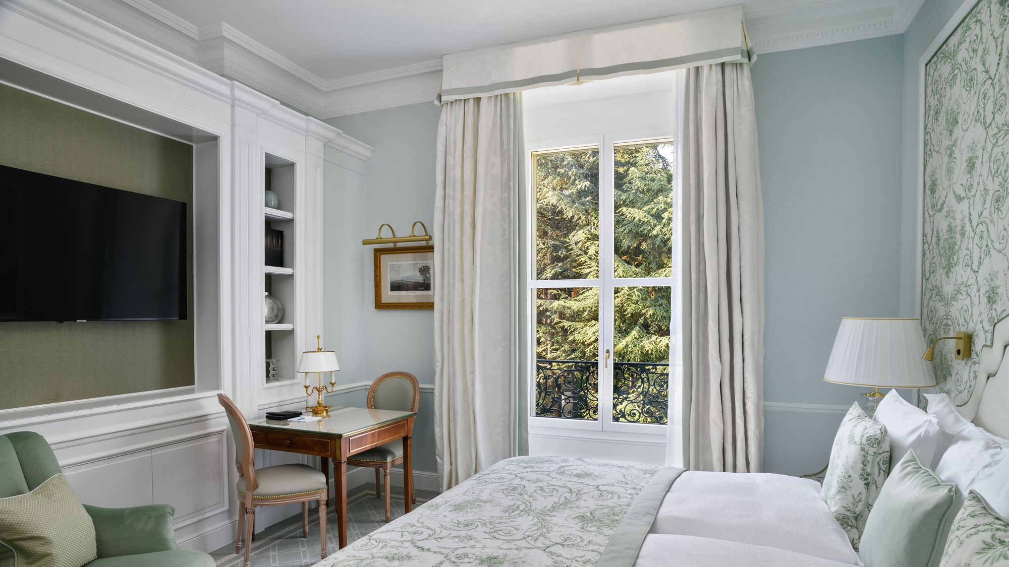 Superior City and Garden View Room at Beau-Rivage Palace in Lausanne overlooking the gardens