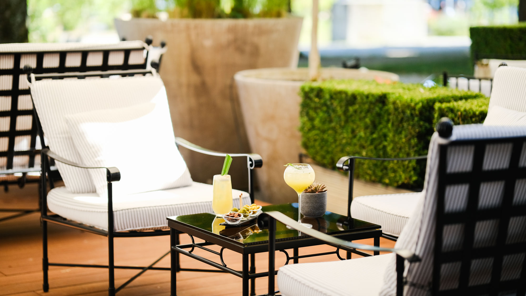 bar-beau-rivage-cocktail-terrasse-10.jpg
