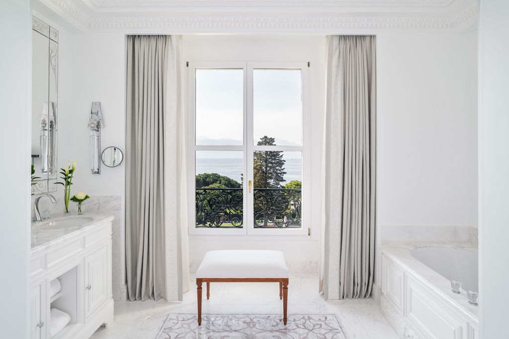 Bathroom of the Royal Suite at Beau-Rivage Palace in Lausanne overlooking the lake and the Alps