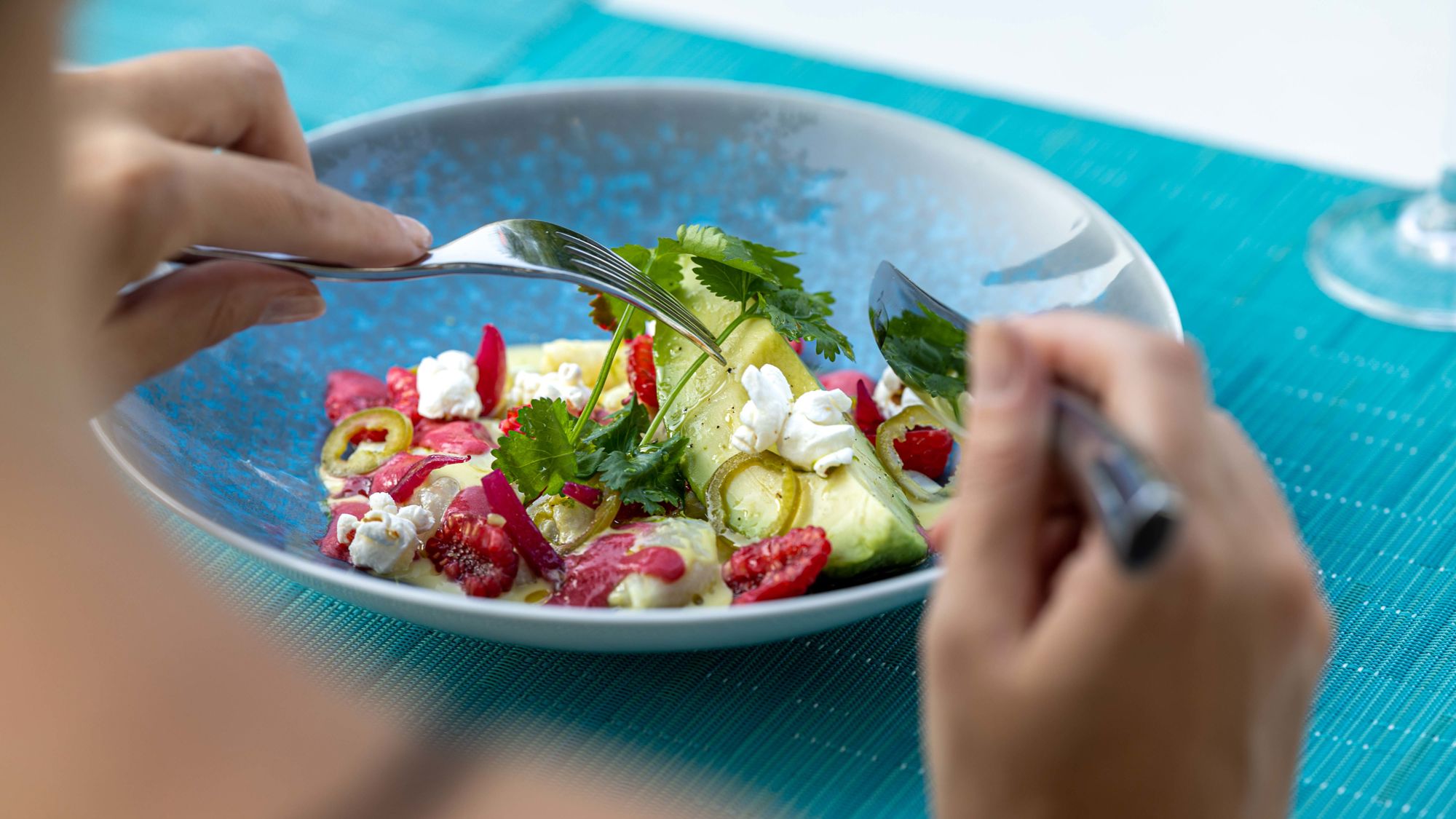 beau-rivage-palace-o-terrasse-salade-fraiche-04.jpg