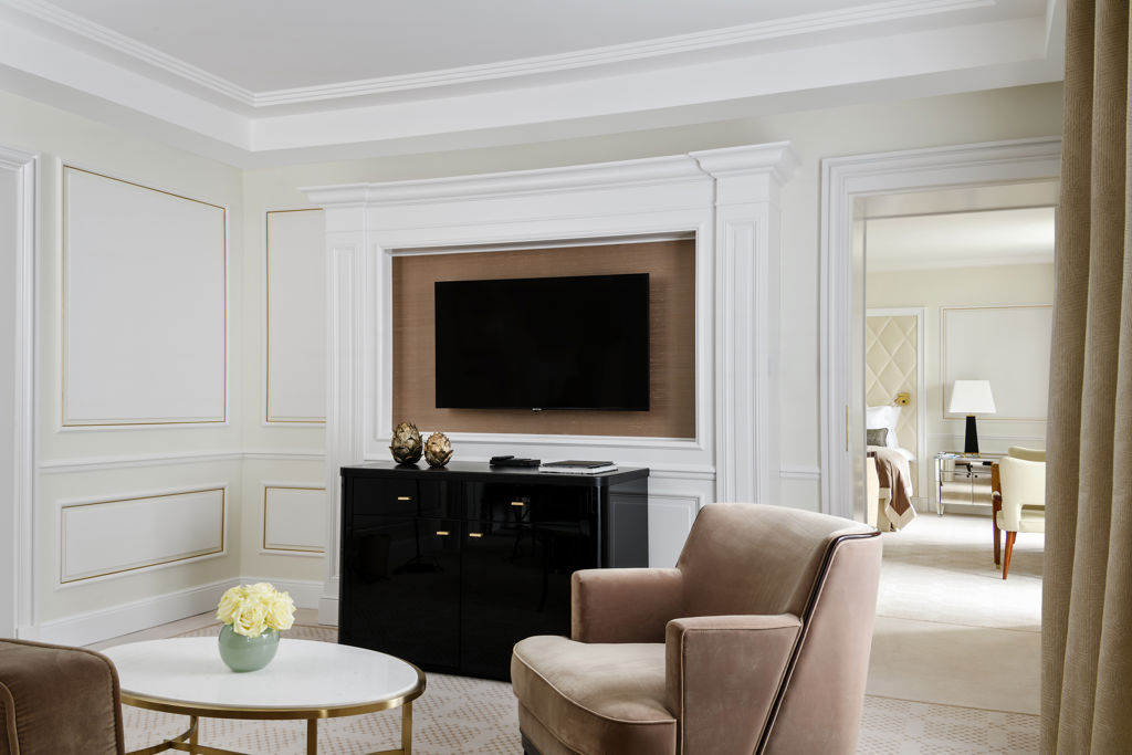 Lounge area of the Deluxe Riviera Room at Beau-Rivage Palace in Lausanne