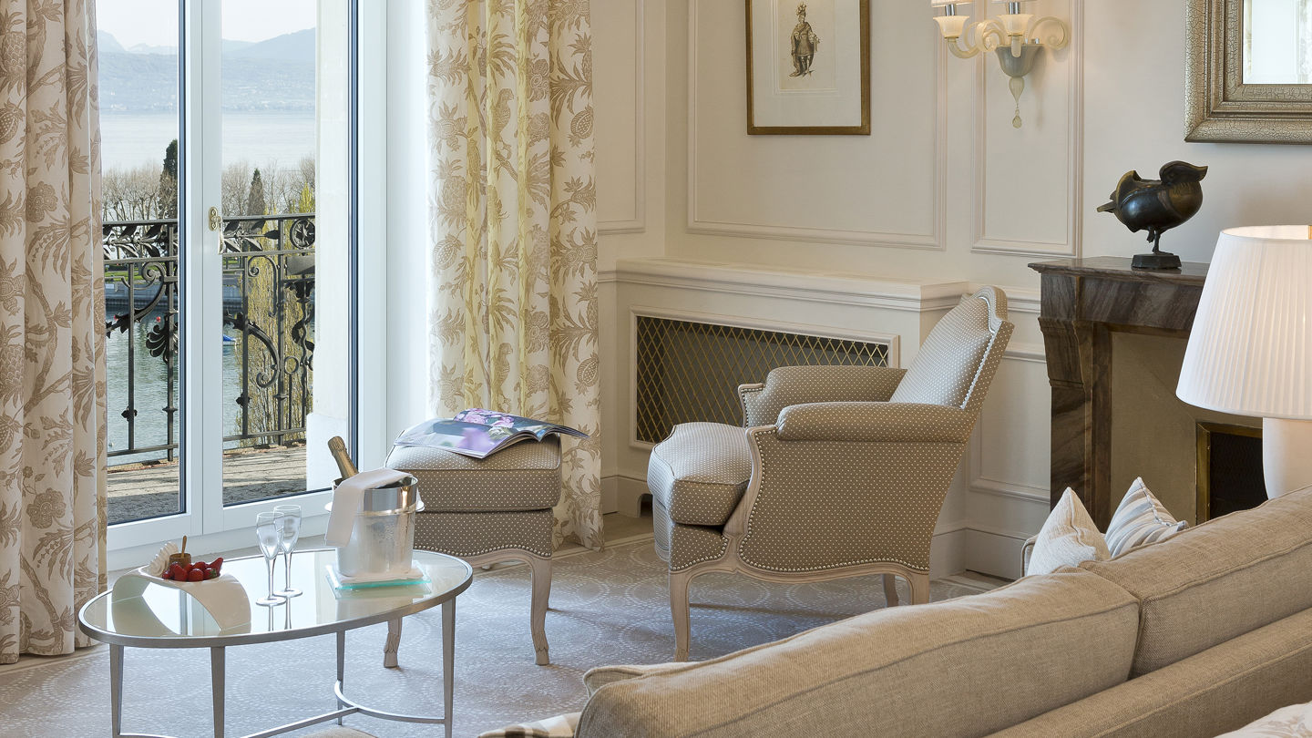 Details of the lounge area in the Junior Suite Palace Room at Beau-Rivage Palace in Lausanne overlooking the lake and the Alps