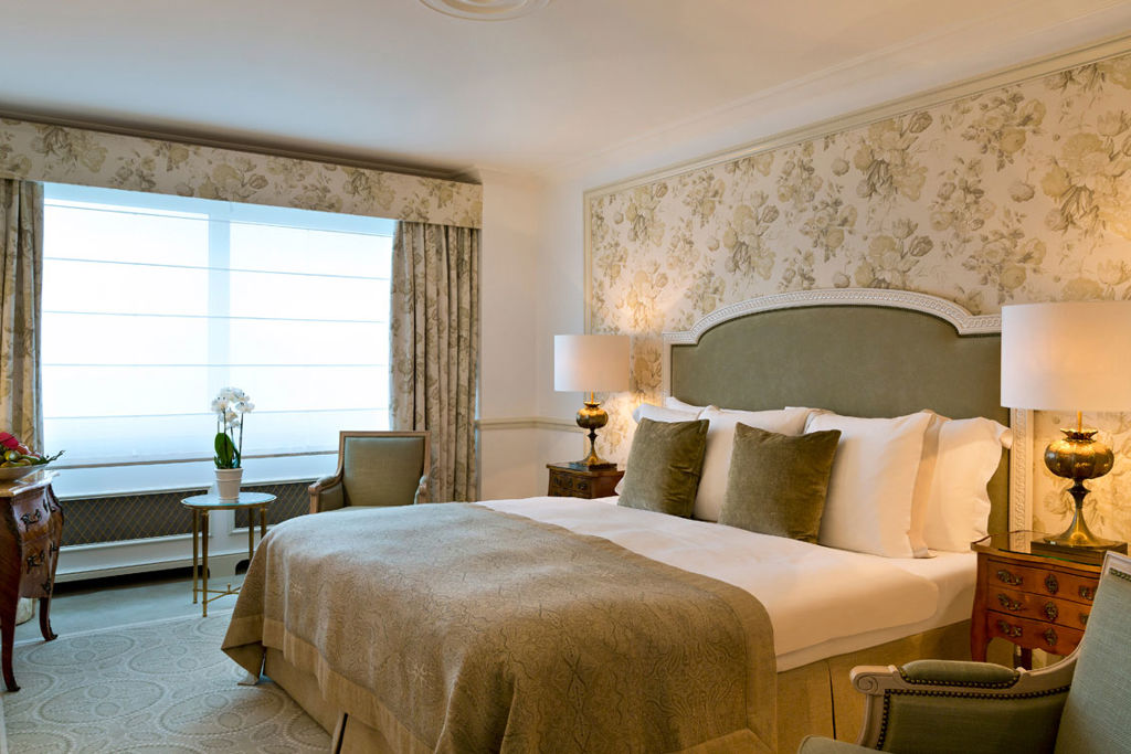 Bedroom of the Duplex Suite at Beau-Rivage Palace in Lausanne
