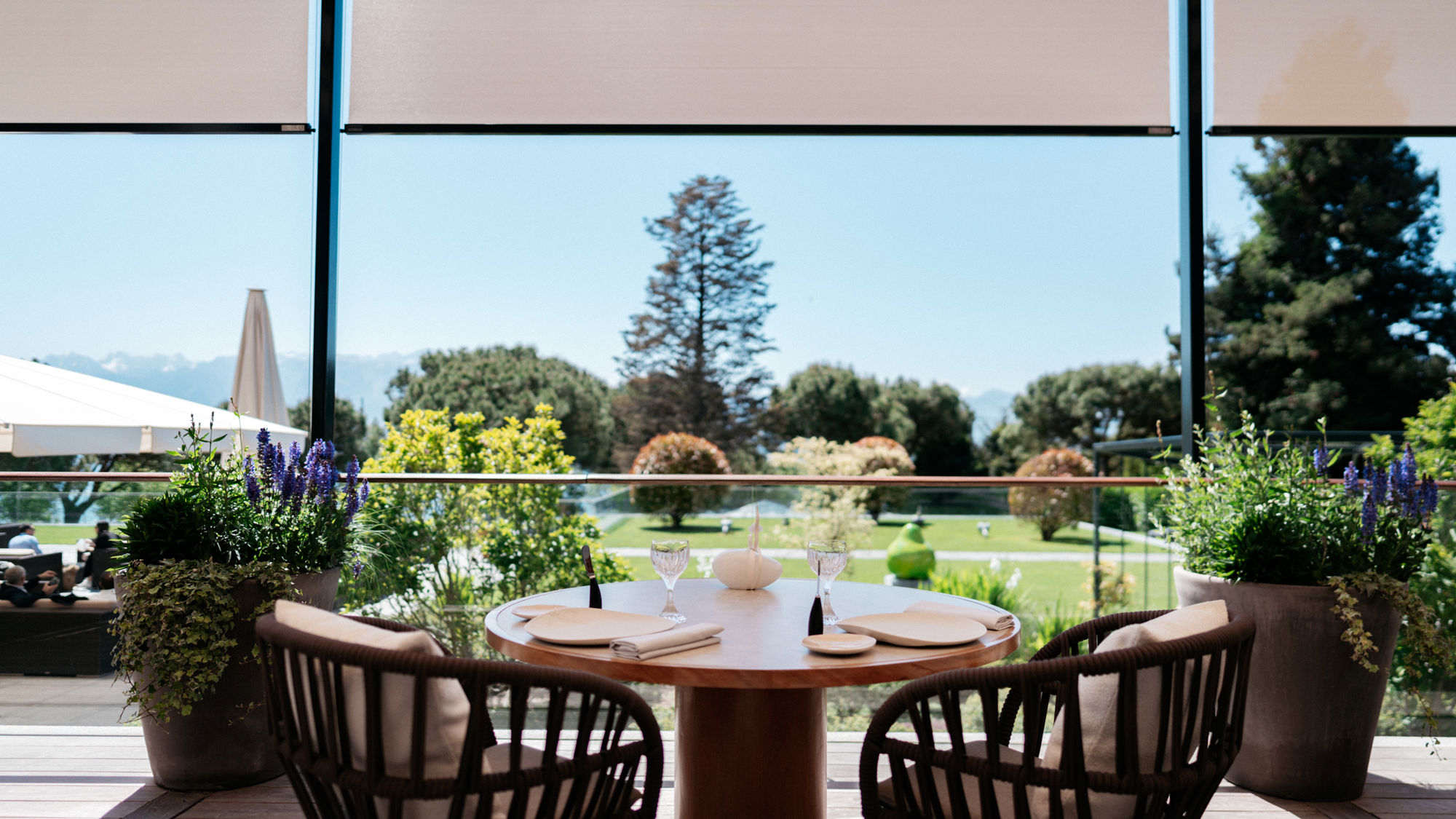 beau-rivage-palace-pic-terrasse-01.jpg